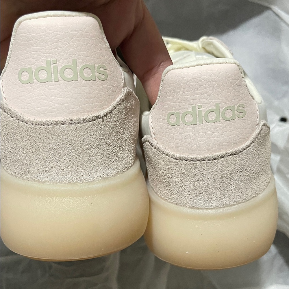 NWT Adidas Women's Sportswear Shoes Barreda Decode Sneakers Size 8 - Picture 9 of 15